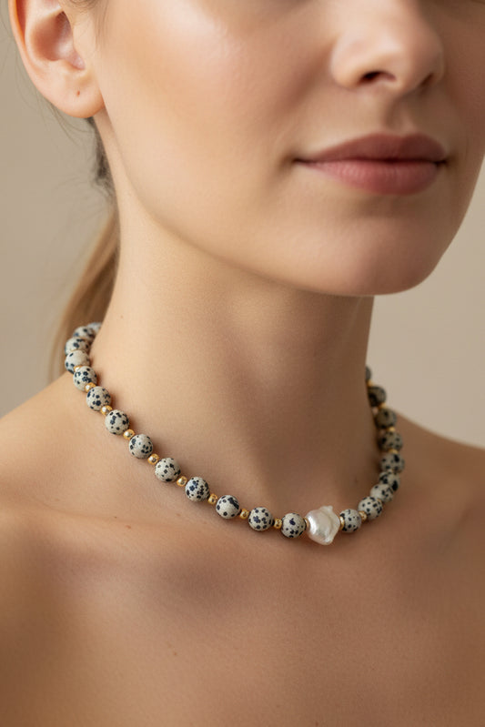 Muse Noire Pearl Necklace